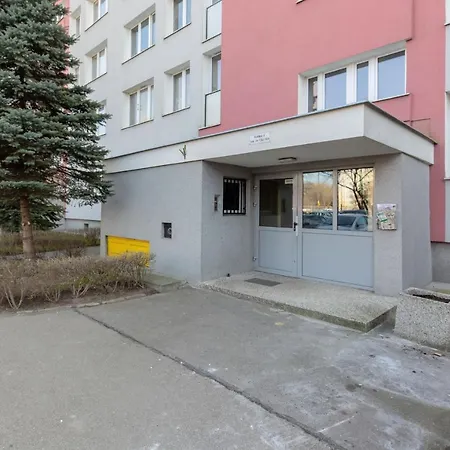 Family Saska Kepa By Renters *